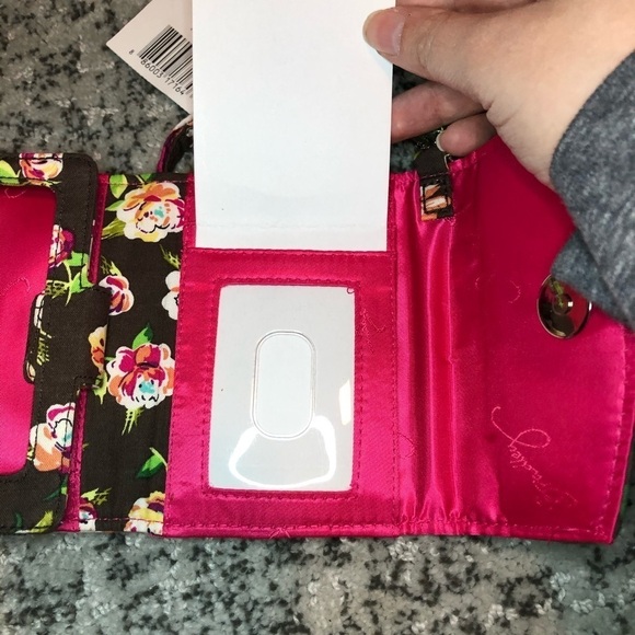NWT Vera Bradley Flower Pattern Wristlet Wallet - Picture 5 of 7